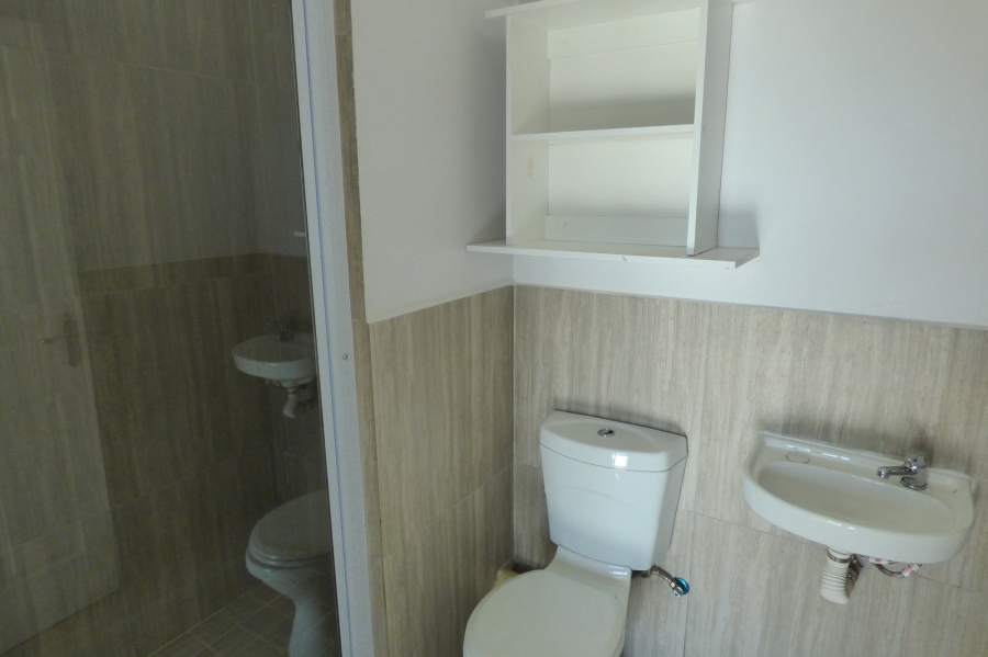 2 Bedroom Property for Sale in Parklands North Western Cape